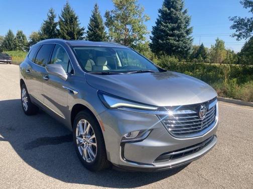2023 Buick Enclave Essence AWD