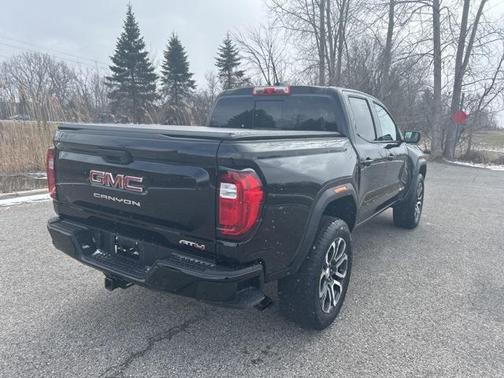 2023 GMC Canyon AT4