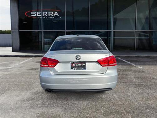 2015 Volkswagen Passat 1.8T Limited Edition