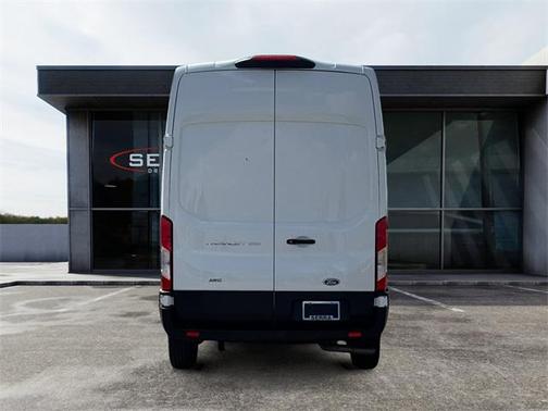 2022 Ford Transit-250 Base