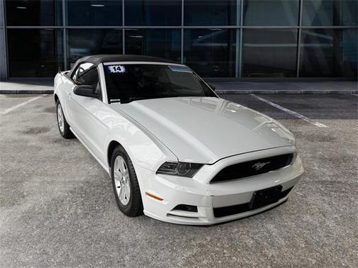 2014 Ford Mustang V6
