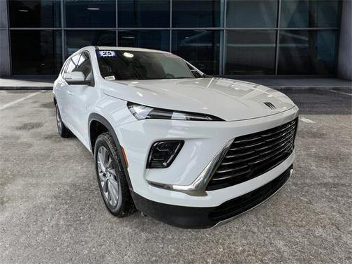 2025 Buick Enclave Preferred FWD