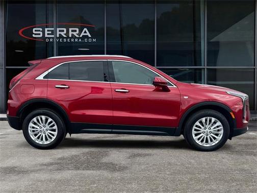 2024 Cadillac XT4 Luxury