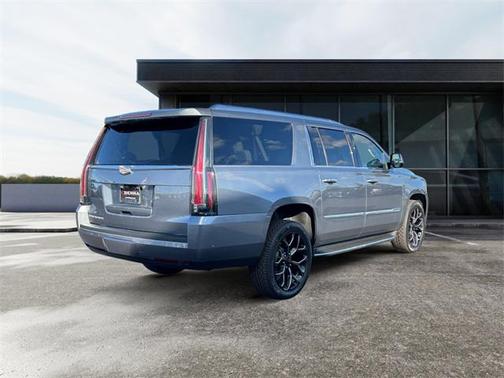 2019 Cadillac Escalade ESV Luxury