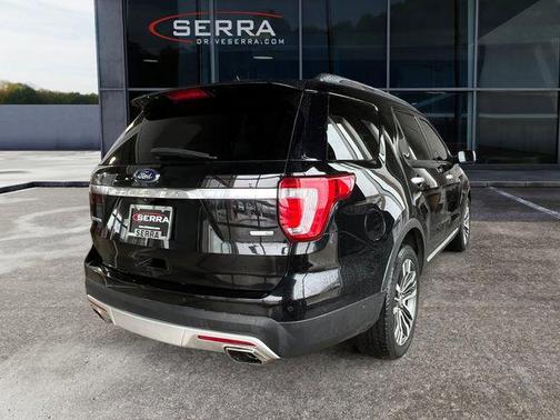 White Platinum Metallic Tri-Coat 2017 Ford Explorer Platinum