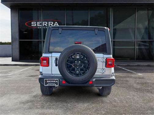 2024 Jeep Wrangler 4-Door Sahara