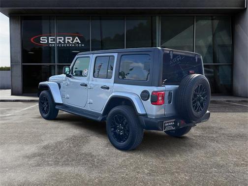 2024 Jeep Wrangler 4-Door Sahara