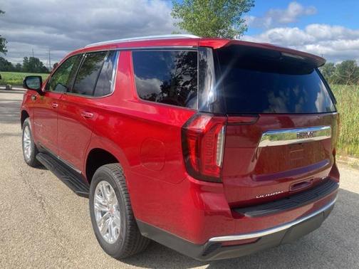 2021 GMC Yukon SLT