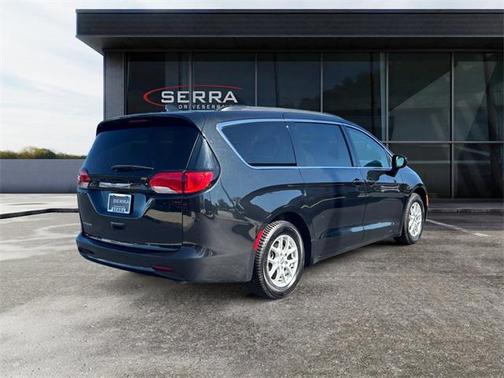 2020 Chrysler Voyager LXI
