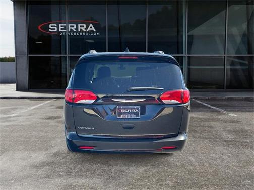 2020 Chrysler Voyager LXI