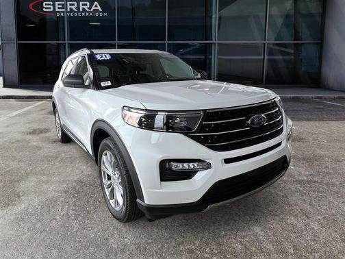 Star White Metallic Tri-Coat 2021 Ford Explorer XLT