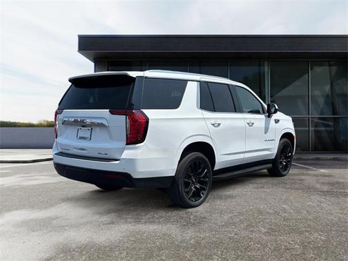 2022 GMC Yukon SLE