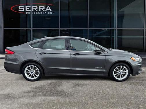 2019 Ford Fusion Hybrid SE