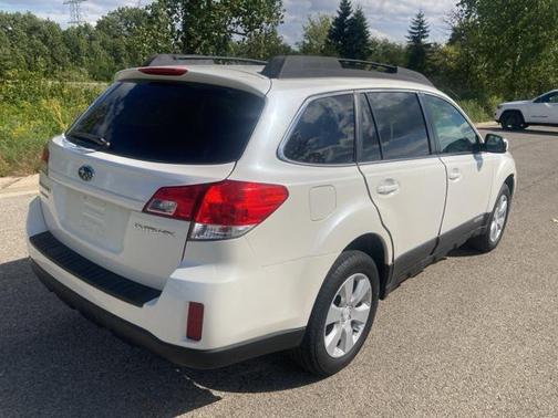 2011 Subaru Outback 2.5 i Premium
