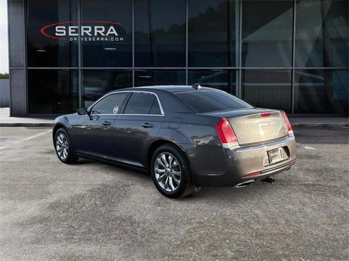 2017 Chrysler 300 Limited