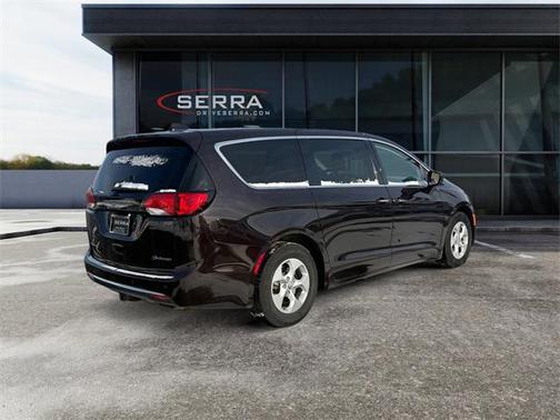 2018 Chrysler Pacifica Hybrid Touring Plus