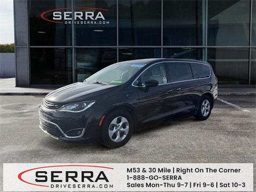 2018 Chrysler Pacifica Hybrid Touring Plus