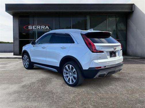 2022 Cadillac XT4 Premium Luxury