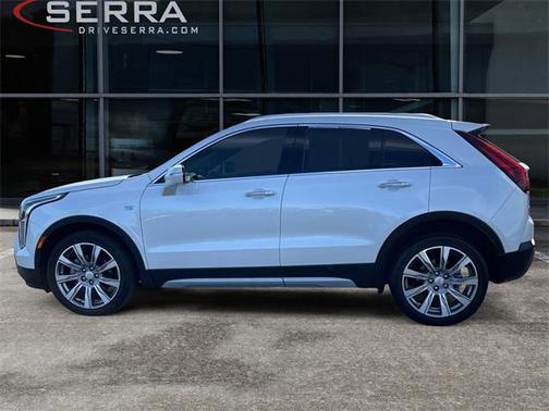 2022 Cadillac XT4 Premium Luxury