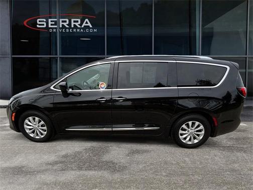 2018 Chrysler Pacifica Touring-L Plus