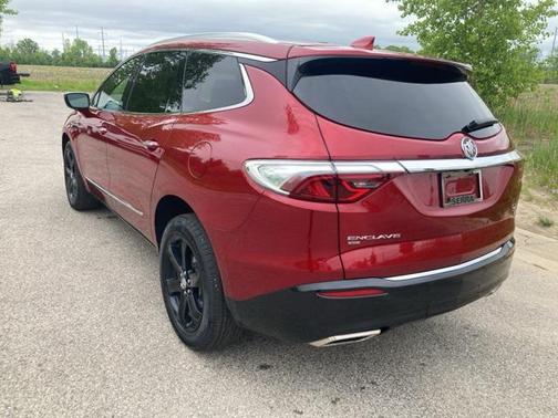 2023 Buick Enclave Essence AWD