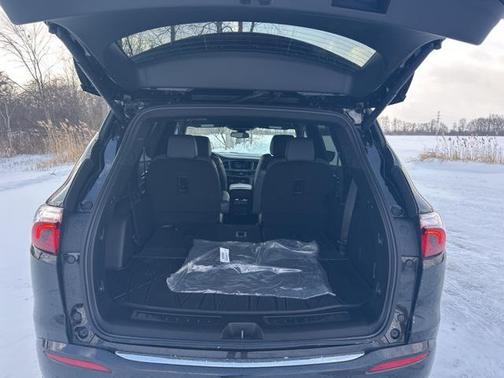2024 Buick Enclave Essence AWD