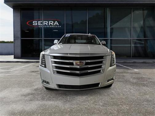2018 Cadillac Escalade Luxury
