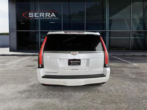 2018 Cadillac Escalade Luxury