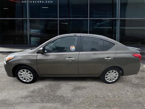 2015 Nissan Versa 1.6 SV