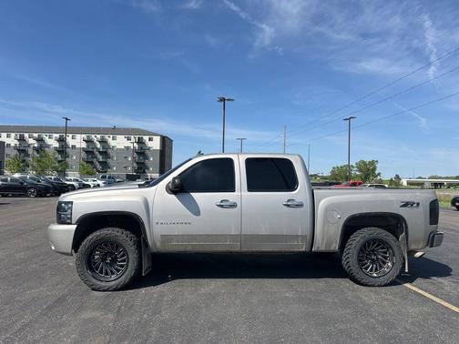 Silver Birch Metallic 2009 Chevrolet Silverado 1500 LT Crew Cab