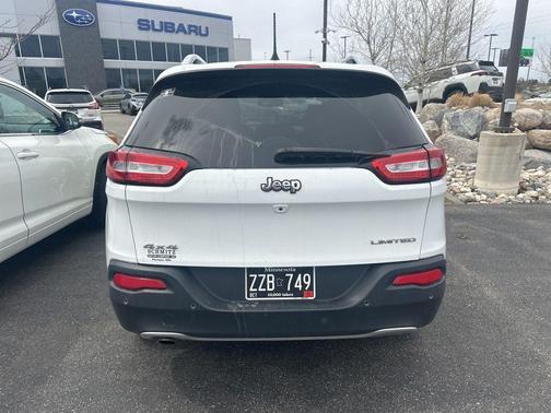Bright White Clearcoat 2018 Jeep Cherokee Limited