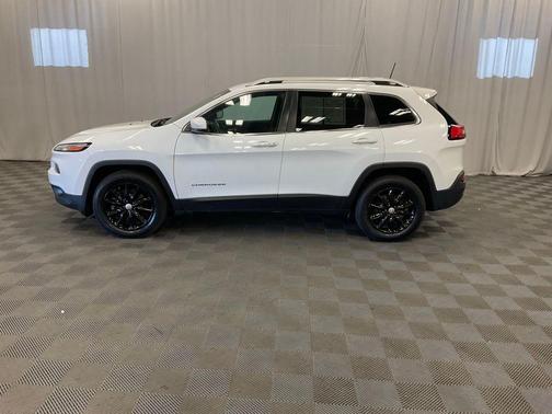 Bright White Clearcoat 2018 Jeep Cherokee Limited