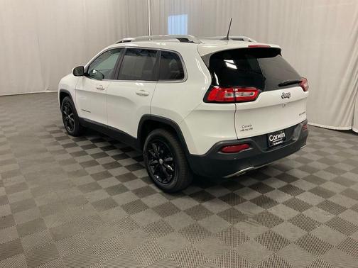 Bright White Clearcoat 2018 Jeep Cherokee Limited