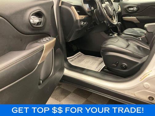 Bright White Clearcoat 2018 Jeep Cherokee Limited