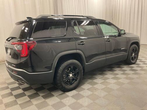 2021 GMC Acadia AT4