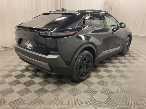 Black 2026 Subaru Uncharted