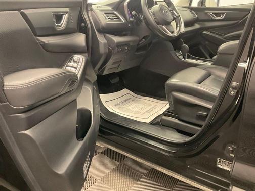 Crystal Black Silica 2023 Subaru Ascent Limited 7-Passenger