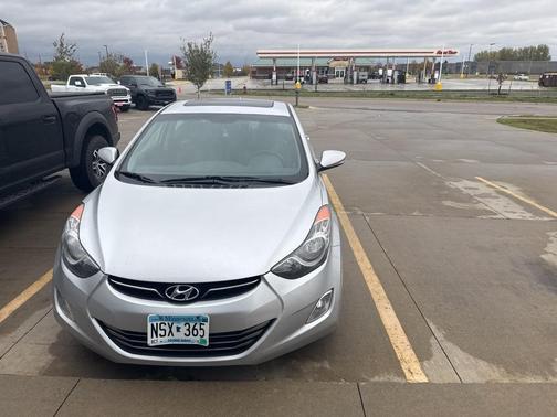 2011 Hyundai ELANTRA Limited