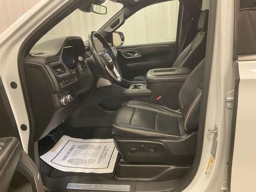 2024 GMC Yukon XL SLT