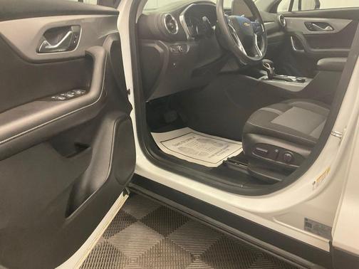 Summit White 2023 Chevrolet Blazer 2LT