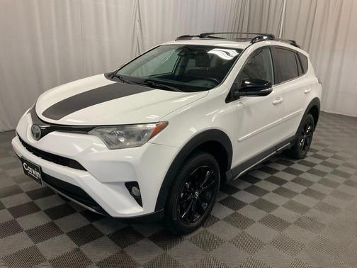 Super White 2018 Toyota RAV4 Adventure