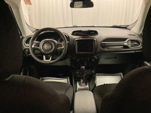 Alpine White Clearcoat 2023 Jeep Renegade Latitude