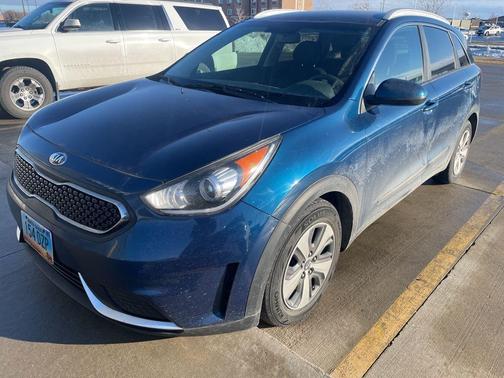 2017 Kia Niro LX