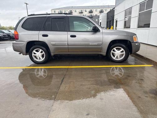 Steel Gray Metallic 2005 GMC Envoy SLE