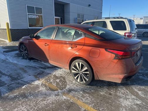 2021 Nissan Altima 2.5 SR