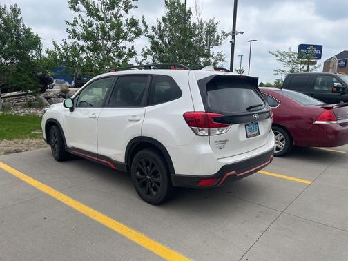 Crystal White Pearl 2021 Subaru Forester Sport