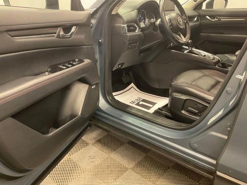 2025 Mazda CX-5 Carbon Edition