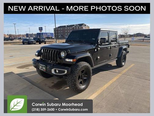 Black Clearcoat 2021 Jeep Gladiator Sport
