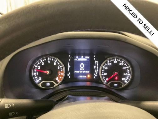 Granite Crystal Clearcoat Metallic 2017 Jeep Renegade Latitude