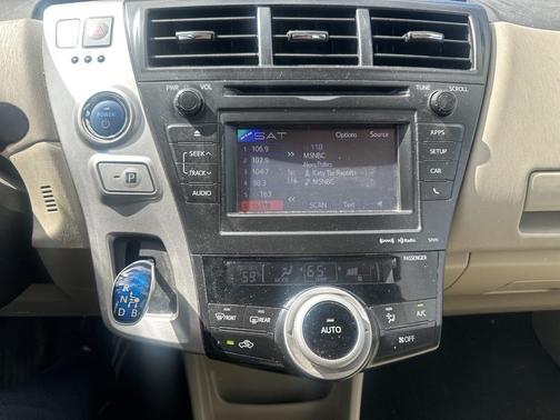 2013 Toyota Prius v Three